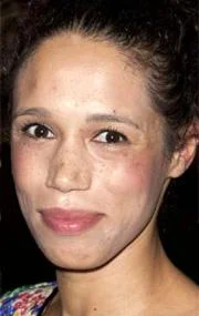 Винетт Робинсон