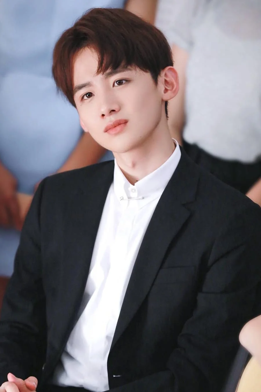 Бай Цзин Тин